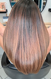 Photo n°9 de L'art du cheveu à Léré (Salon de coiffure)