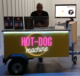 Photo n°3 de HOT-DOG MACHINE - Location & Traiteur pour prestation personnalisée à Saint-Quentin-Fallavier (Traiteur)