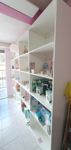 Tita's Boutique, Colectivo - Thumbnail