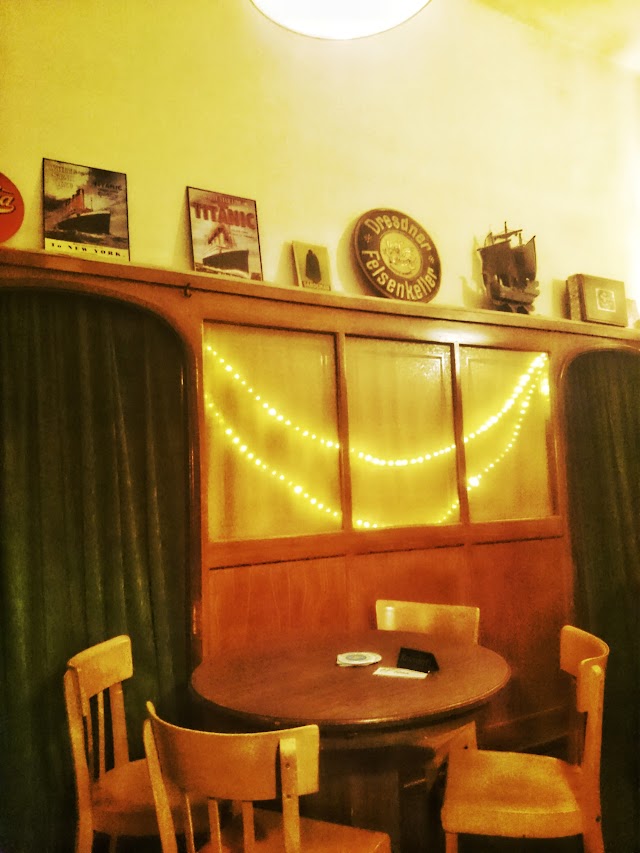 Möve im Felsenkeller