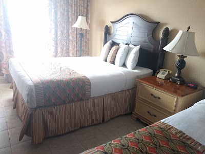 Photos of Monroe's: On The Lake Hotel and Banquet Hall