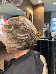 Photo n°14 de O' Ciseaux de Murielle à Strasbourg (Salon de coiffure)