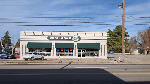 Waldo Hardware - Visual
