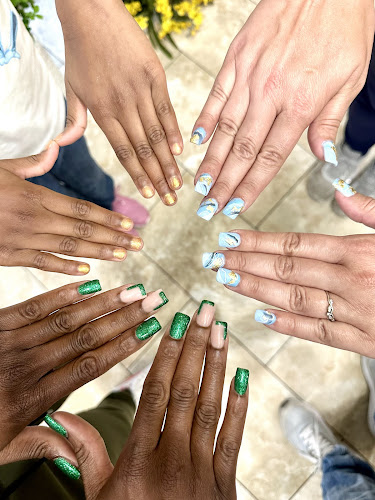 Gossip And Co Nail Spa Barker Cypress interior view