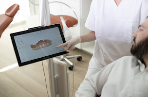 Photo n°5 de Dr HAZAN MARUANI - Orthodontiste Le Vésinet - Le Pecq à Le Vésinet (Orthodontiste)