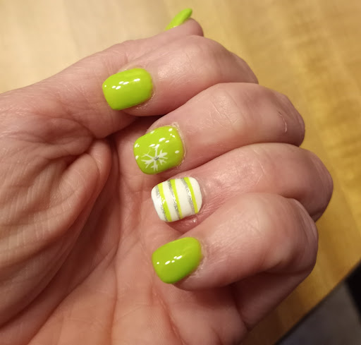 Ah Nails - Visual