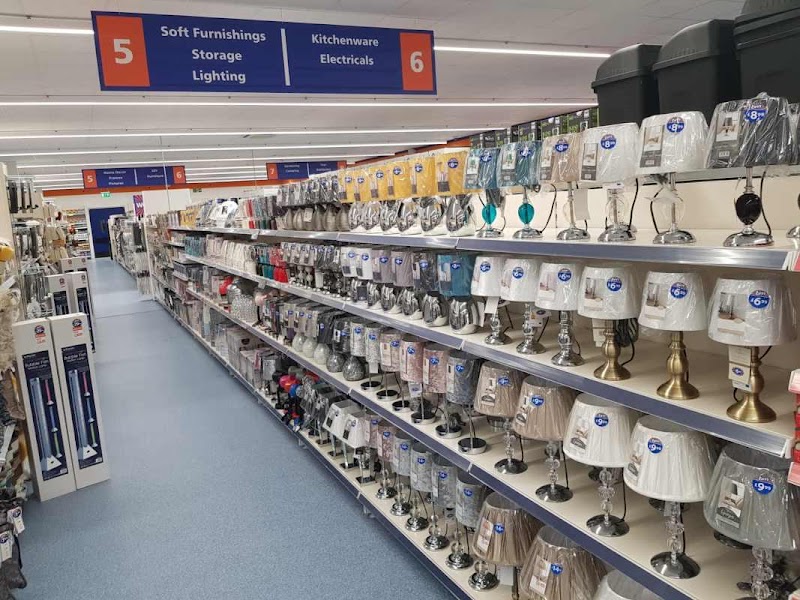 B&M Store photo 2