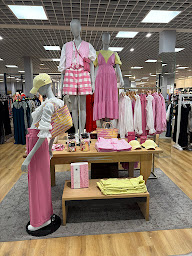 Photo n°12 de Galeries Lafayette Besançon à Besançon (Magasin de vêtements pour femmes)