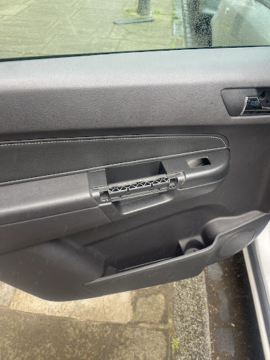 D C Auto Electrics - Visual
