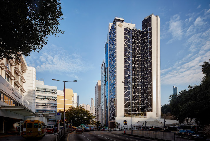 The Emperor Hotel 英皇駿景酒店 by null