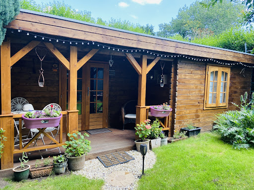 Holly Cottage Beauty