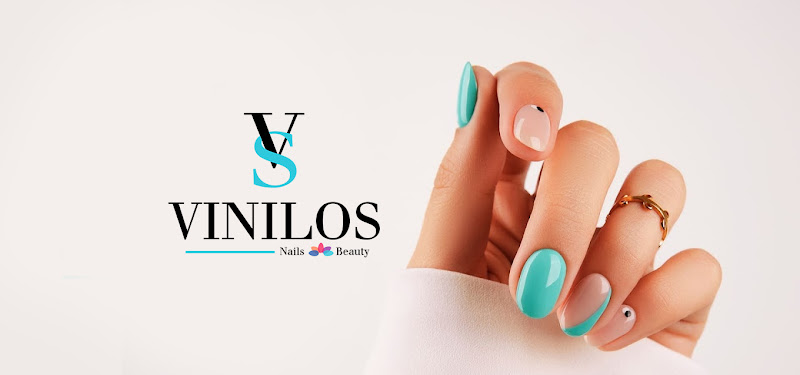 Vinilos Beauty | Nail Salon interior view