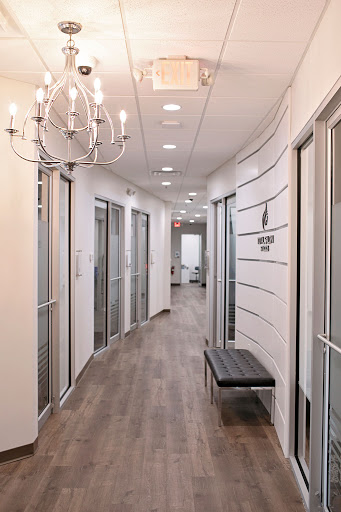 TOTAL SALON Studios - Visual