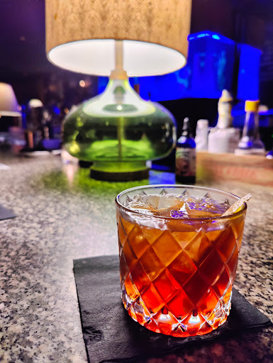 Punch House - Visual