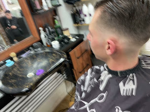 Photo n°10 de BARBER SHOP-Bolivar à Paris (Barbier)
