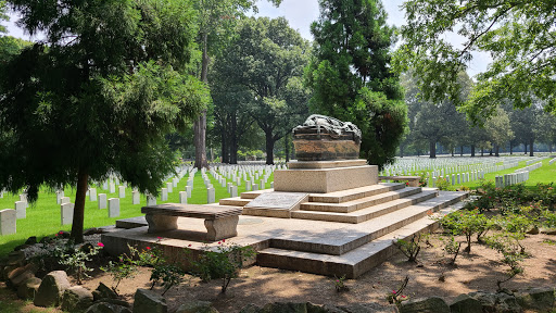 Memphis National Cemetery - Thumbnail