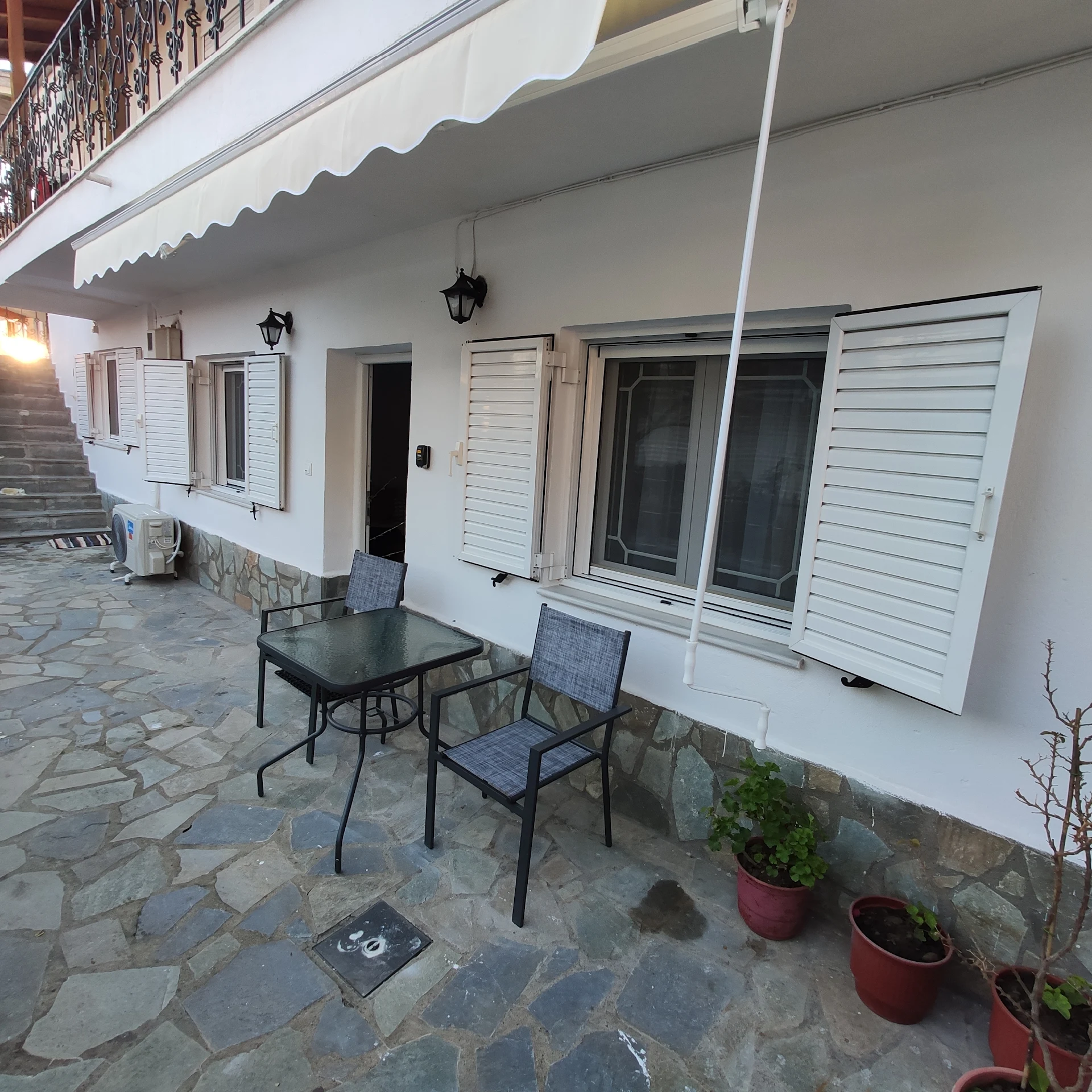 Chrisanthy's tea house