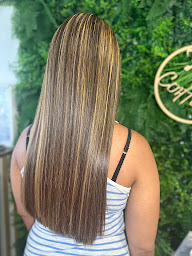 Photo n°2 de Fee coiffure à Sainte-Suzanne (Salon de coiffure)