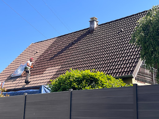 Ent Bechaimont Artisan couvreur Nettoyage traitement tuile toiture façade Rénovation couverture Haut-Rhin 68 Illzach Mulhouse - Thumbnail