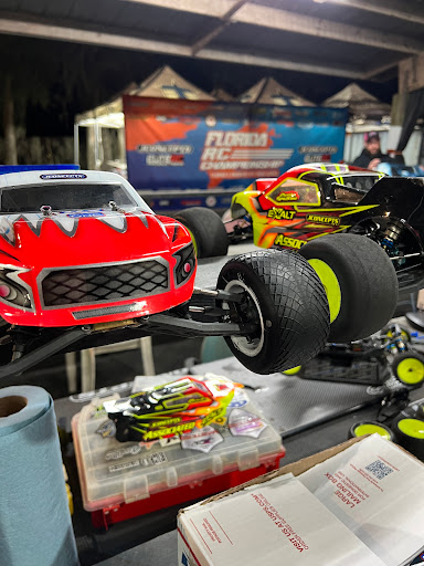 NewRed Hobbies - Visual