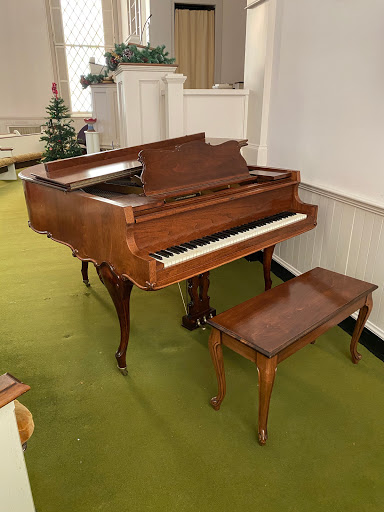 Mark's Pianos - Visual