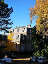 Photo n°4 de Mairie de Dreux à Dreux (Hôtel de ville)