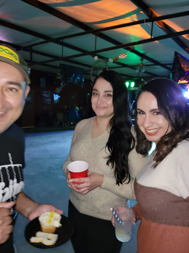 Rivers Saloon - Visual
