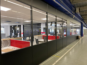 Photo n°12 de CDL Cloisons amovibles, aménagements de bureaux, faux plafonds et cabines sanitaires. à Brignais (Entreprise de construction)