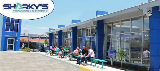 Sharky's Carwash Sucursal Salinas