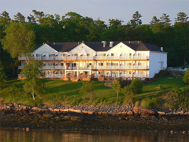 The Bayview Hotel by null