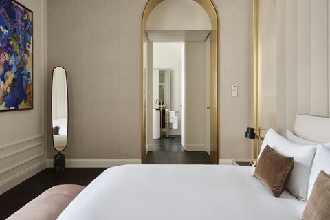 The Ritz-Carlton, Vienna by null