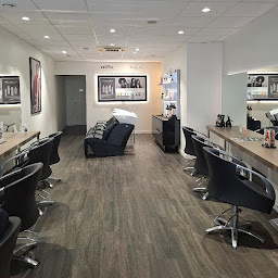 Photo n°2 de Franck Provost - Coiffeur Coulommiers à Coulommiers (Magasin de cosmétiques)