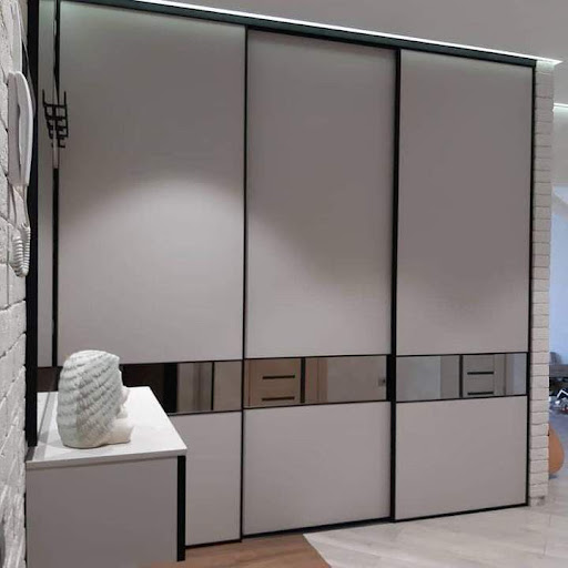 Looking for professional Glass or Aluminium work in Lingampally? 🛠️ post image