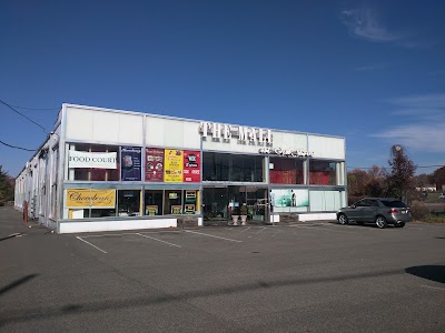 Photos of The Mall at Oak Tree