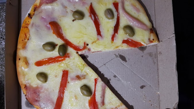 Pizza Nostra, Author: JUAN MARCELO FARIAS
