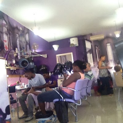 Photos of Salon Prestige