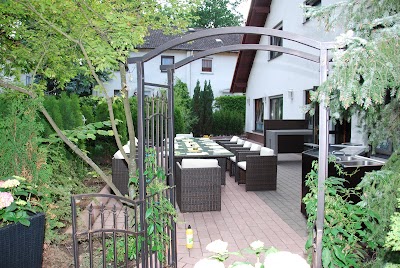 Photos of Roter Hahn Restaurant Hotel R&uuml;sselsheim