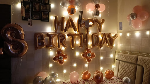 28th Birthday setup decor post image