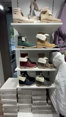 Rezensionen über Moda Decurtins in Chur - Bekleidungsgeschäft