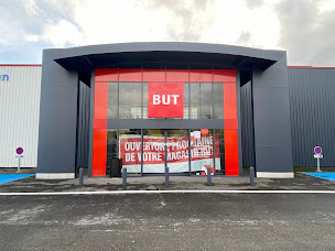 Photo n°31 de BUT à Château-Thierry (Magasin de canapés)