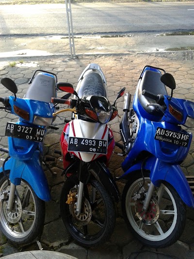 Photos of Suzuki Jambu Service