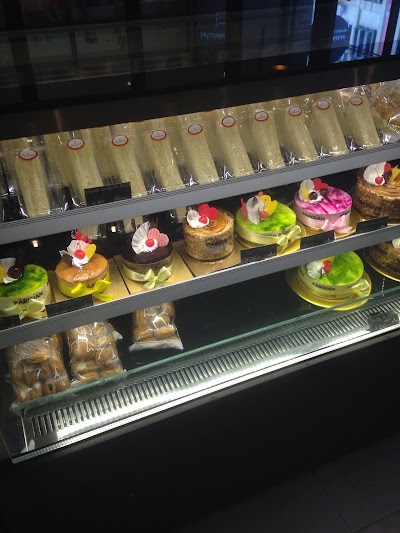 Photos of Parisian Cake & Cafe