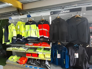 Photo n°4 de PROLIANS NORMANDIE Vernouillet à Vernouillet (Magasin de vêtements professionnels)