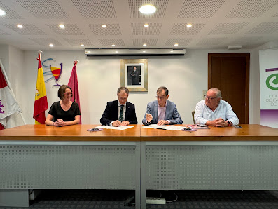 Banco de Voluntarios . Cosocial (Cooperación Social Castilla y León) C. María de Molina, 13, 6°A, 47001 Valladolid, España