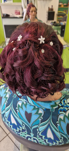 Hair Essential... di Arnoldi Patrizia - Thumbnail