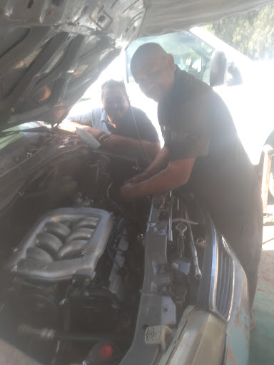 Taller mecánico Juan
