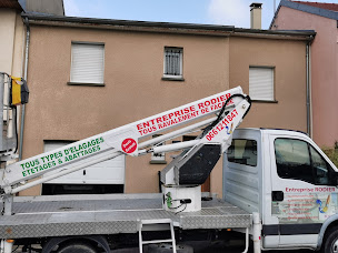 Photo n°1 de Ravalement de façade rodier à Abrest (Cours de peinture)
