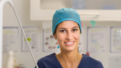 Dr Bianca Moca Logo