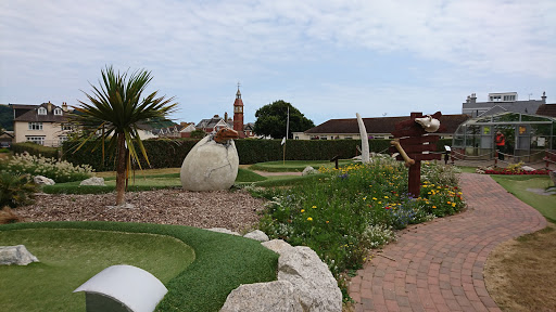 Golf at Seafield Gardens - Thumbnail