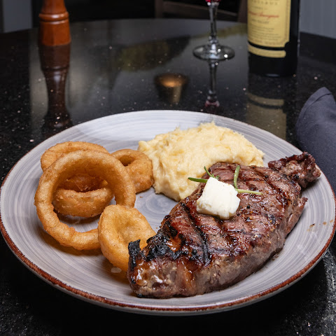 At Elm St Grill by null